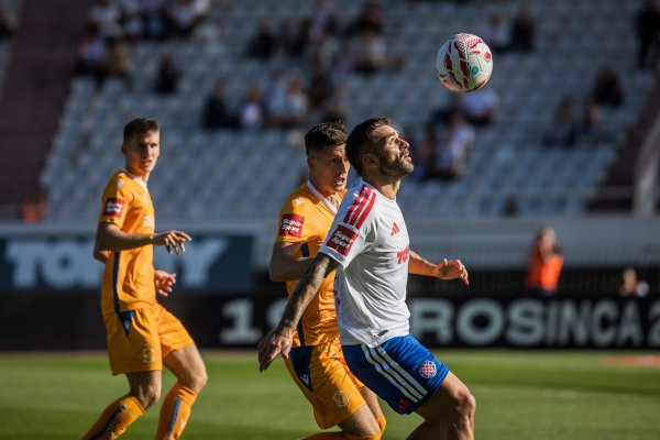 Hajduk slavio kasnim golom protiv Varaždina! Pogledajte prvijenac braniča