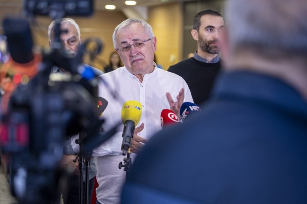 Otkriveno kakvo povećanje traže sindikati državnih i javnih službi od Vlade