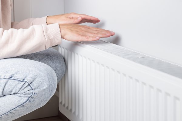 Radijatori ne griju kao prije? Jednostavan trik sa sušilom za kosu mogao bi pomoći