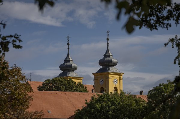 Tornjevi crkve Svetog Mihaela u Osijeku