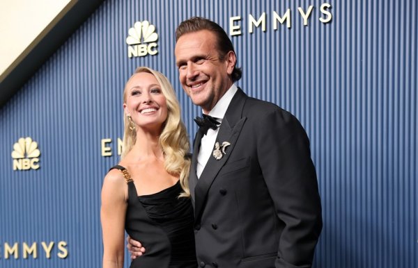 Jason Segel i Kayla Radomski