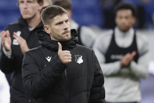 Veliki misterij oko hrvatskog reprezentativca: Legenda Bundeslige ispala iz momčadi, trener poslao jasnu poruku