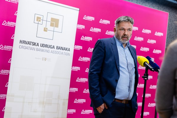 Vanja Vejzagić_Sveučilište Algebra Bernays