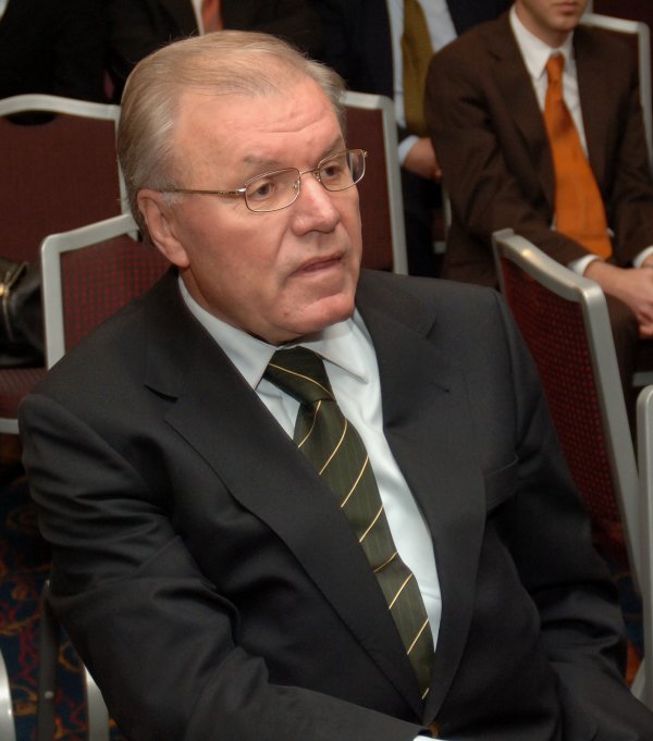 Asim Kurjak