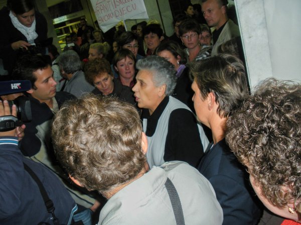 Prosvjed mljekarica na Dolcu 2010.