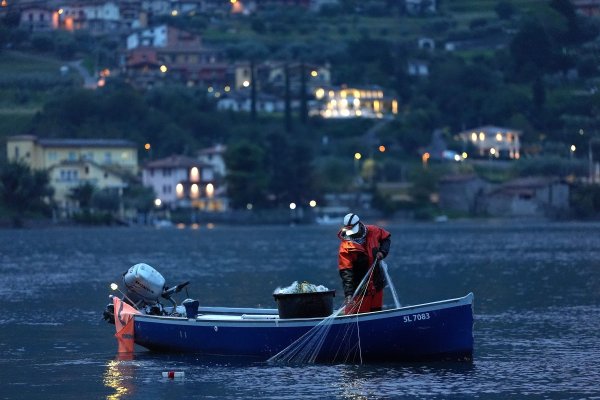 Visoke cijene goriva izazvale val prosvjeda u Italiji: Nakon kamiondžija ustali i ribari
