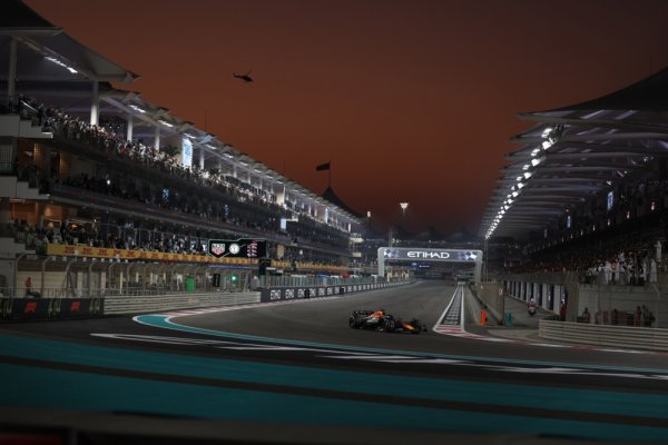 Abu Dhabi nudi spoj vrhunskog komfora, moderne arhitekture i blagdanskog ugođaja pod toplim suncem Emirata