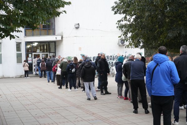 Više od 70 nepravilnosti na izborima u Srbiji: Promatračima branili ulazak na birališta