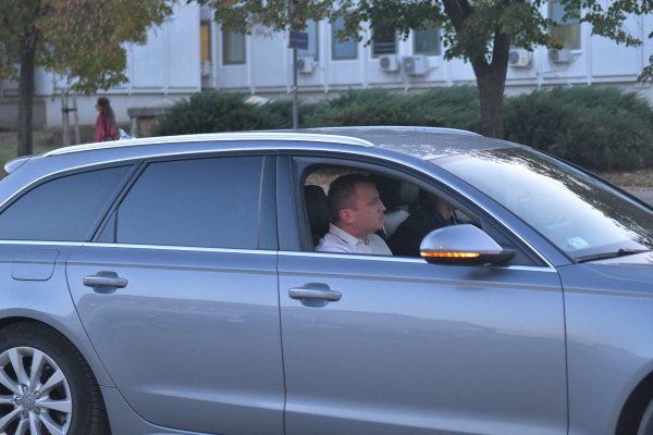 Bajkeri iz mobilnih timova Studentske liste napadnuti su kod biračkog mjesta u Nišu