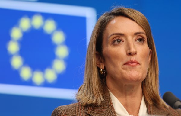 Iz Bruxellesa stigla čestitka pobjednicima izbora u Srbiji: 'Ohrabrujuće je vidjeti ovo'