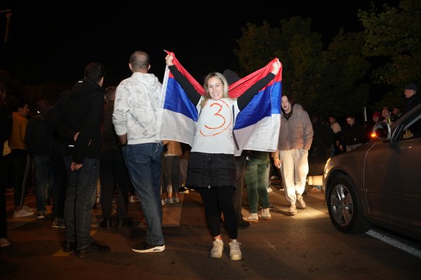 FOTO/VIDEO Građani Banje Luke izašli na ulice i poručili 'Mile, ti si sljedeći!'