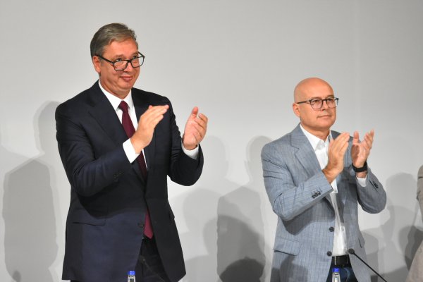 Šef SNS-a Vučević otkrio što se događalo iza zatvorenih vrata: 'Vučić nas je pozvao...'
