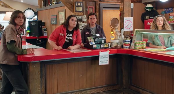 Rad za minimalac, kaotičan šef i neprestani problemi: Netflix ima novu seriju koja bi mogla postati hit