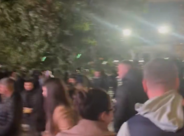 VIDEO Nastavlja se 'rušenje' Vučićevih medija: Sad je na redu i TV Pink