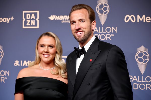 Harry Kane i supruga Katie zablistali na dodjeli Zlatne lopte: Njihova ljubavna priča traje još od djetinjstva