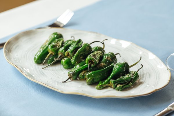 Jalapeño i druge konzervirane čili papričice brzo podižu okus jela te daju pikantnost jajima, tortiljama, mesu i povrću