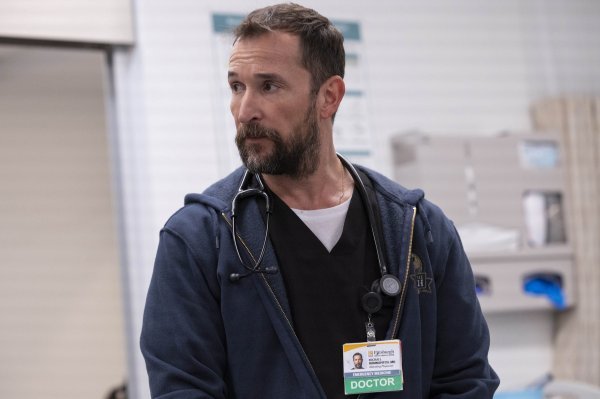 Noah Wyle kao dr. Michael 'Robby' Robinavitch u seriji 'The Pitt'
