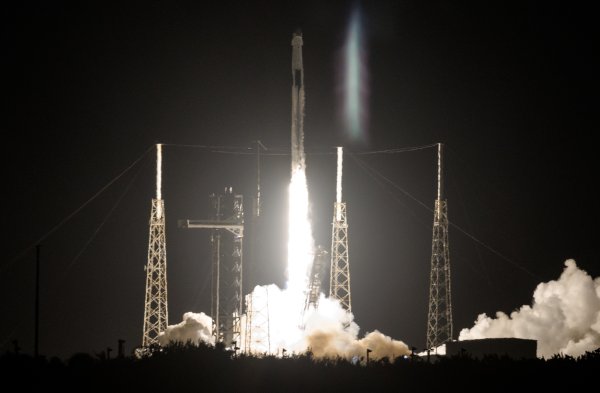 Daje li američka vojska SpaceX-u prevelike ovlasti?