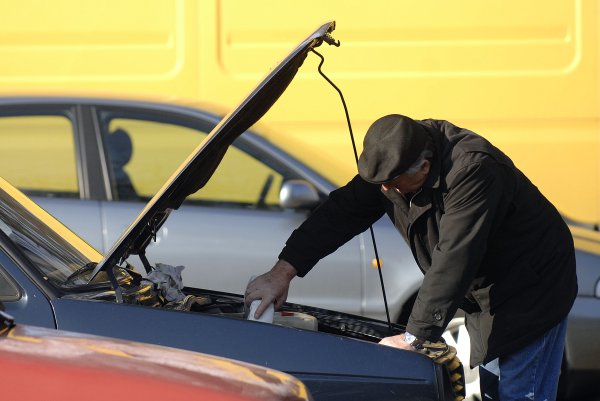 U automobilu imate antifriz i mislite da ste sigurni na -30 °C? Jedan mali uređaj može otkriti ogroman problem