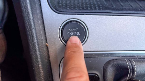 Koliko automobil može voziti bez ključa? Odgovor će iznenaditi mnoge vozače