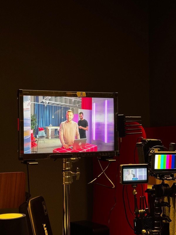 Kako pomoći djeci da sigurno i odgovorno koriste AI: Hrvatski Telekom i ERF donose besplatne video edukacije za roditelje
