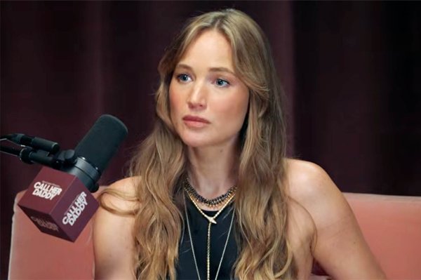Nove fotografije Jennifer Lawrence podigle prašinu, kirurzi tvrde da znaju što je napravila: ‘Cijena bi mogla premašiti 30.000 dolara’