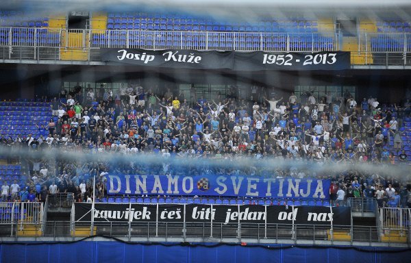 BBB-ovci su odali počast Josip Kužeu (01)