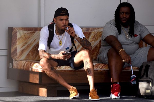 Chris Brown na Zrcu (1)