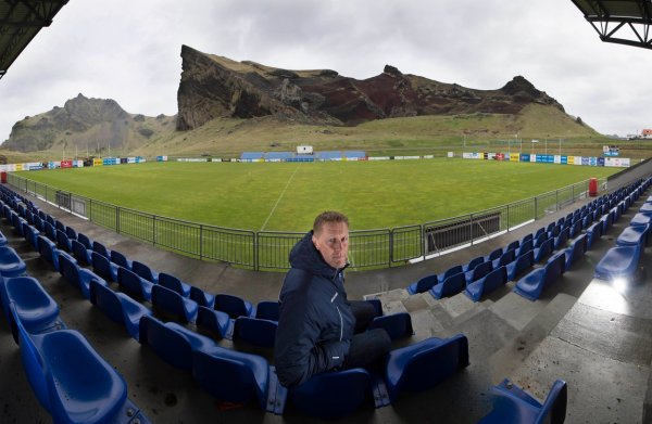 Heimir Hallgrimmsson, suizbornik Islanda na stadionu Vestmannaeyjar i-images / Profimedia