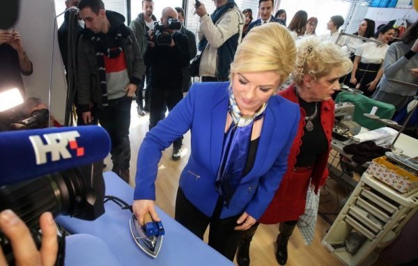 Kolinda Grabar Kitarović pegla