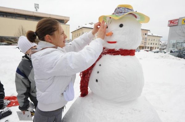 Festival snjegovića u Gospiću 01