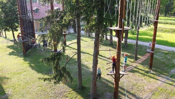 Adrenalinski park u Zlatnoj Gredi