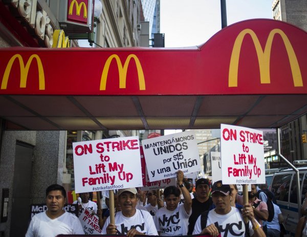 Zaposlenici McDonald'sa u SAD-u nerijetko zarađuju samo zakonom propisane minimalne nadnice