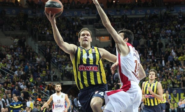 Bojan Bogdanović u dresu turskog Fenerbahčea