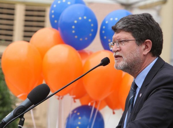 Tonino Picula