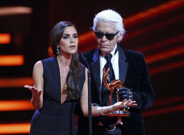 Karl Lagerfeld, Victoria Beckham (1)