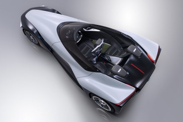 Nissan-Bladeglider-1