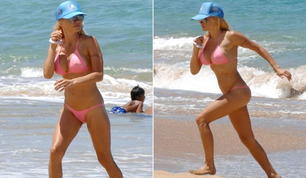 Pamela Anderson na plaži