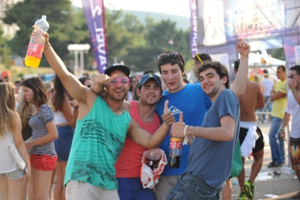 Ultra Europe Split 01