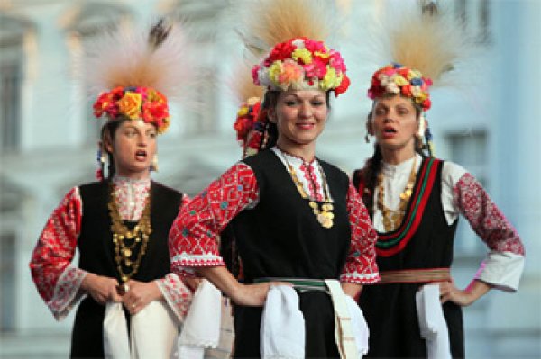 FOLKLOR
