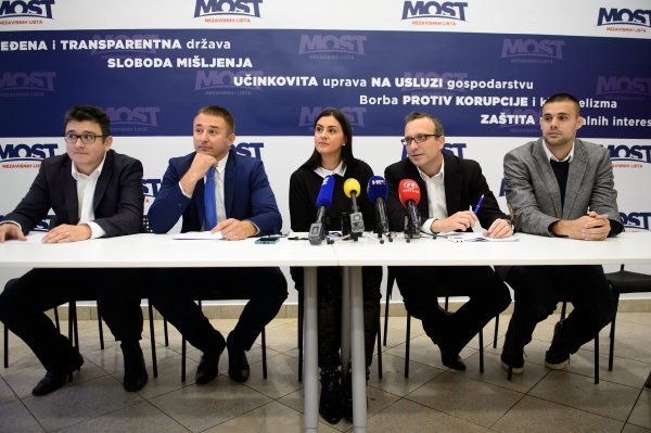 Mostovci na konferenciji za medije upozorili su na Zakon o sportu Goran Mehkek, Izvor:Cropix