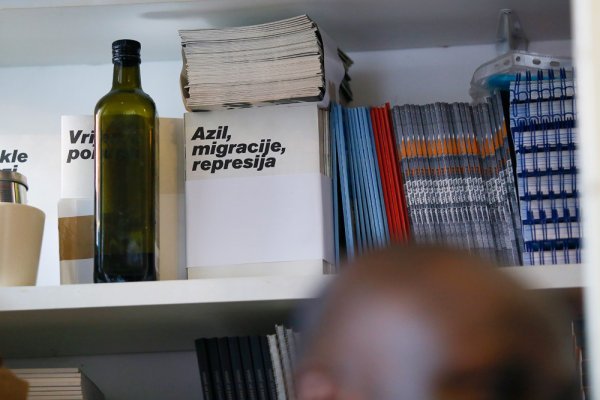 I papa Franjo apelira na Europljane da otvore svoja srca i vrata migrantima, jer je riječ o ljudima u nevolji  