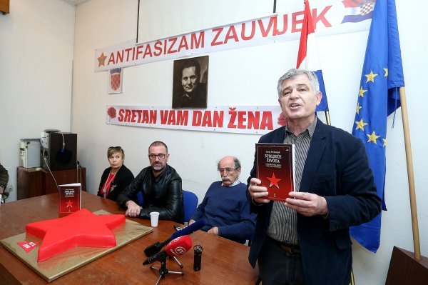 Antifašisti održali konferenciju za medije zbog torte u obliku petokrake
