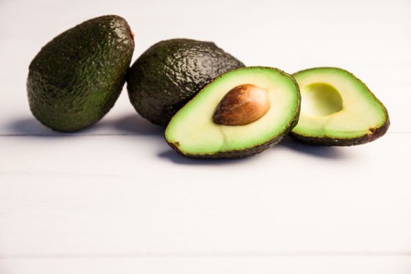 Avokado je prepun zdravih masti Profimedia