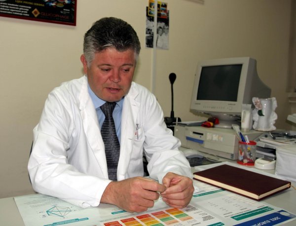Andro Vlahušić u liječničkoj kuti