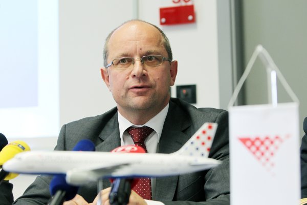 Iako se Krešimir Kučko javio na natječaj za novog šefa nacionalnog avioprijevoznika, u srijedu je podnio ostavku na tu funkciju