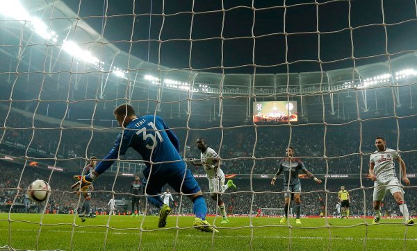 Bešiktaš (Vincent Aboubakar) - Olympiacos