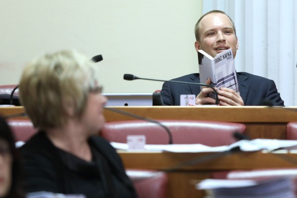 Tomislav Saucha čita Kafkin Proces