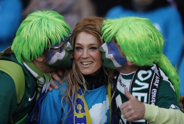 Škotska - Slovenija, gostujuća navijačica (6)