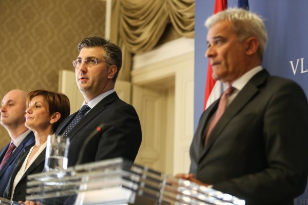 Potpredsjednica Vlade i ministrica Martina Dalić, premijer Andrej Plenković i Ante Ramljak